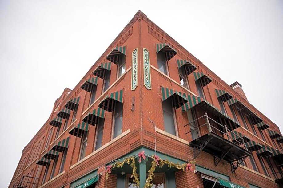 Water Street Inn