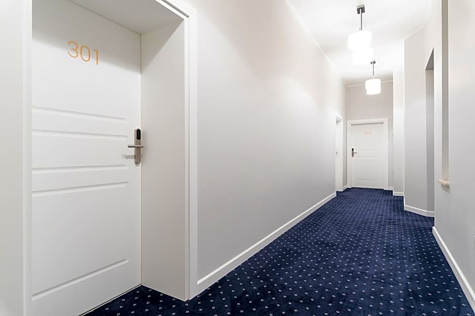 SERENITY Aparthotels - Old Town Poznan by Friendly Apartments