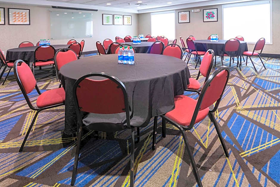 Holiday Inn Express Rochelle By IHG