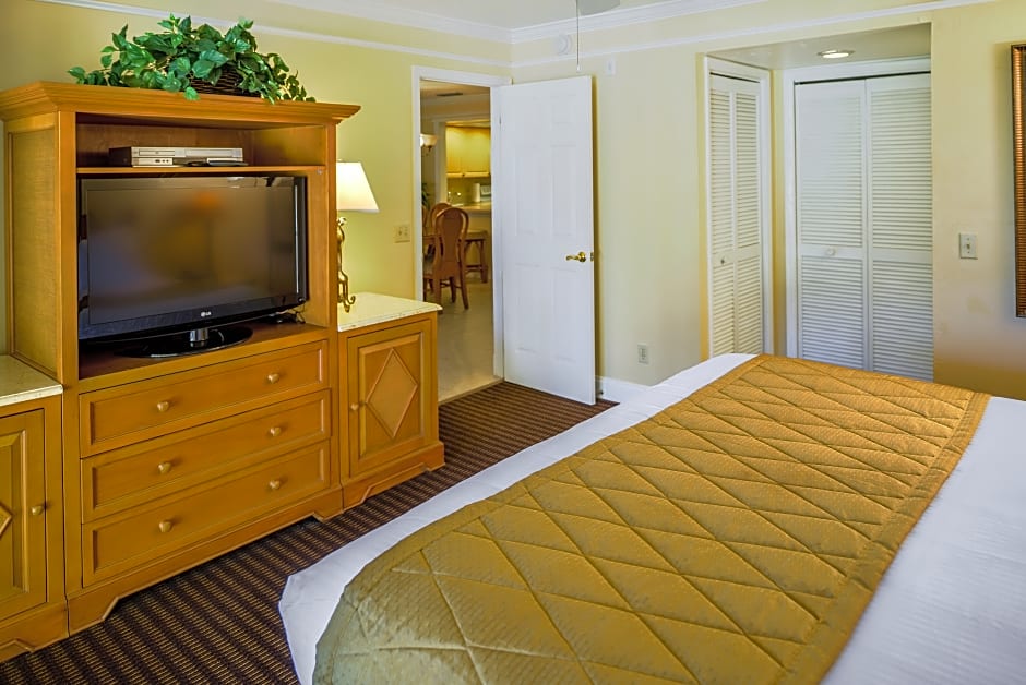 Hilton Vacation Club Charter Club Naples Bay