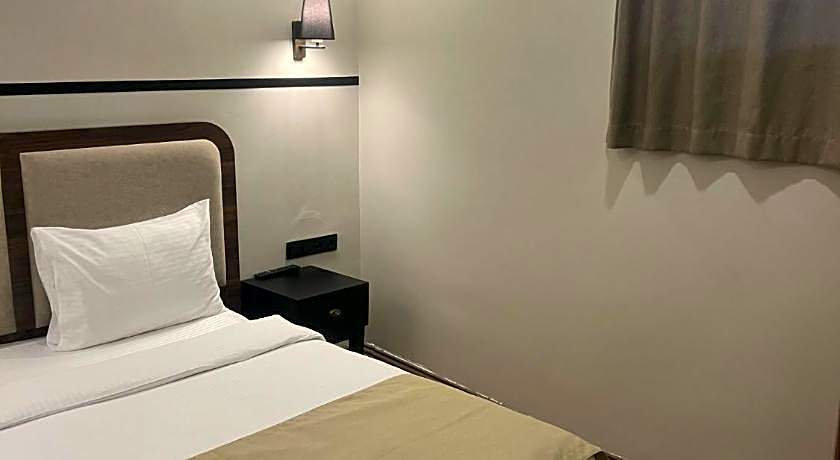 Blueway Hotel Historical