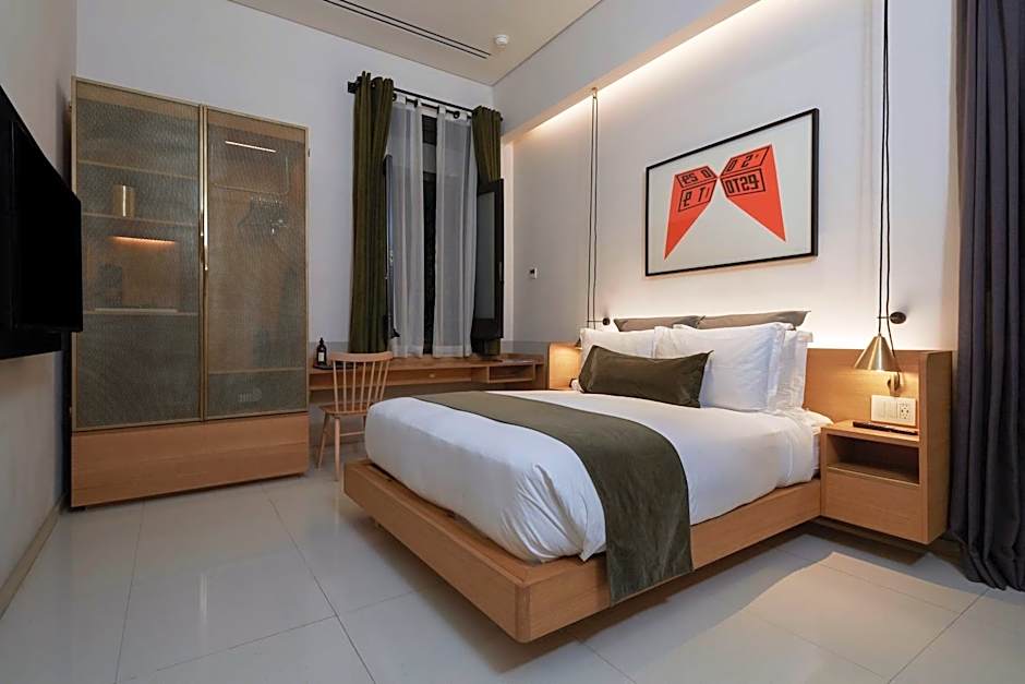 Umbral, Curio Collection by Hilton