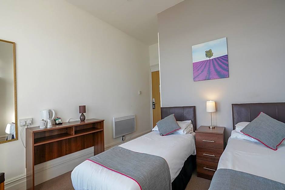 OYO Shanklin Beach Hotel