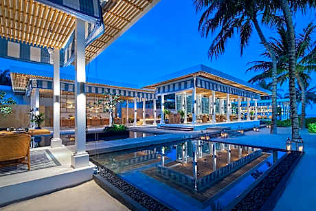 The Halcyon Private Isles Maldives, Autograph Collection