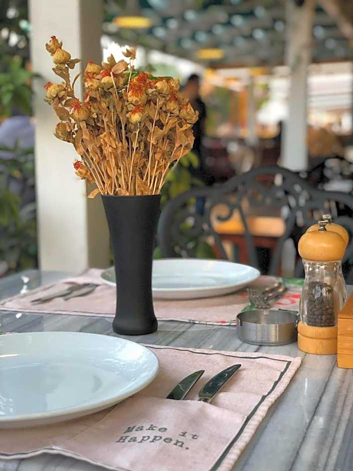 Mimoza Hotel