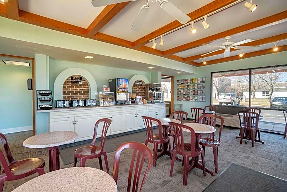 Econo Lodge Inn & Suites Rehoboth Beach