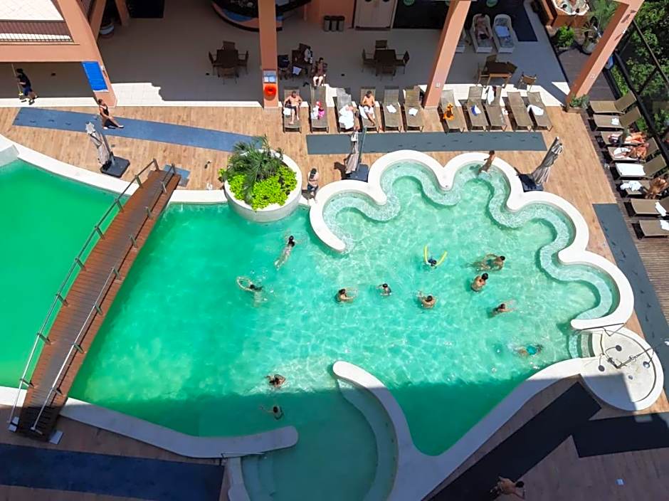 Jurerê Beach Village - Studio Lateral Luxo