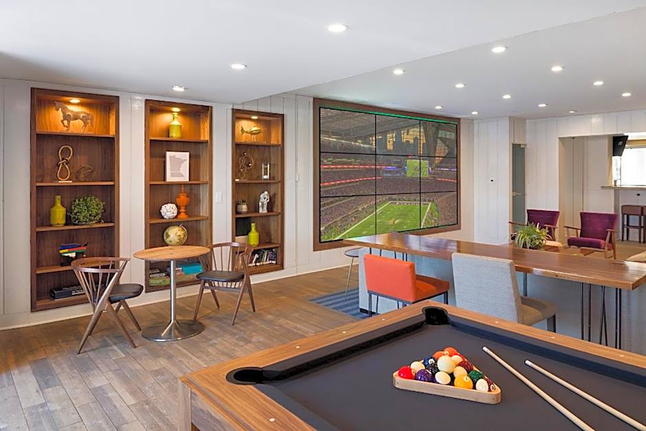Holiday Inn Bloomington W MSP Airport Area By IHG