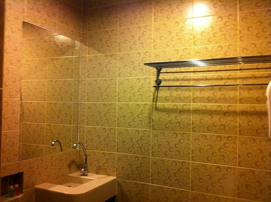 Yomi Hotel
