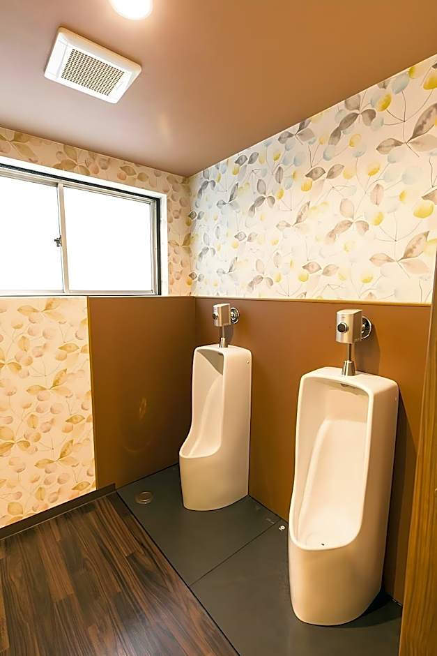 Backpackers Hotel Toyo