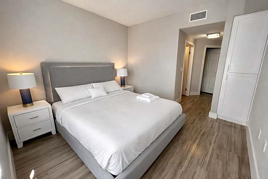 Spacious 2 Bedroom 2 Bathroom In Gated Community