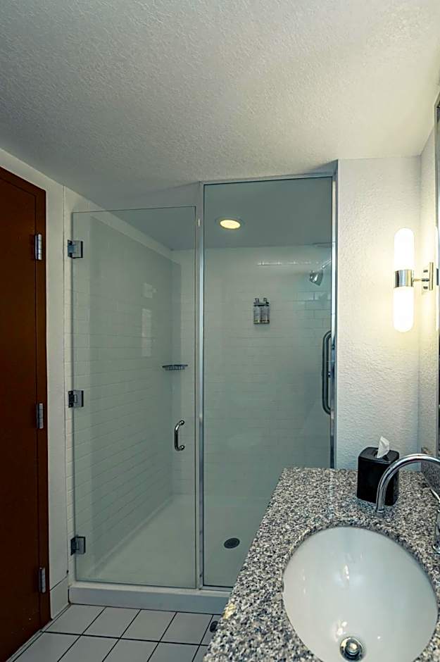 SEVEN Sebring Raceway Hotel