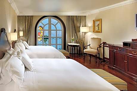 Standard Double Suite