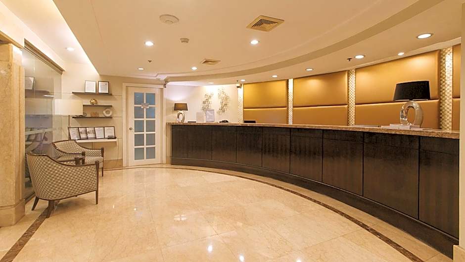 RedDoorz Premium @ The Residences Olympia Makati