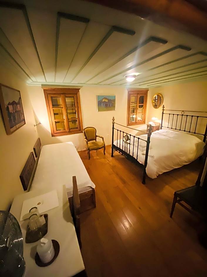 Aristotelous Alexandrou Historic Inn