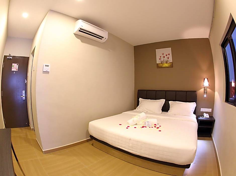 Gl Hotel
