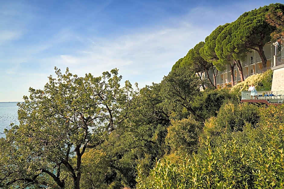 Hotel Riviera & Maximilian's