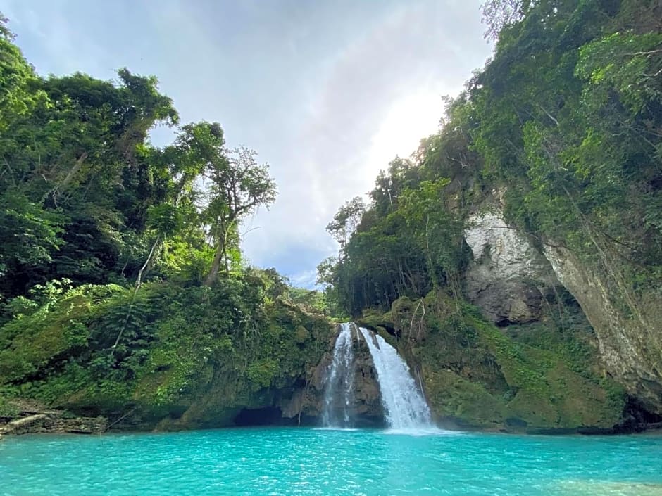 Coconut Inn Moalboal