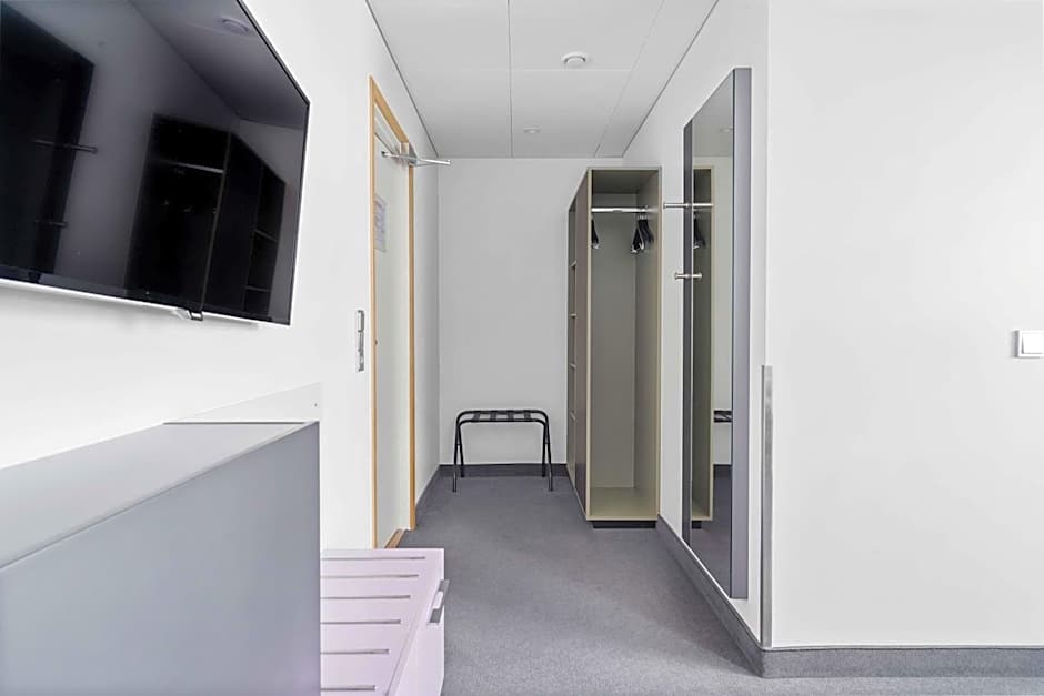 Best Western Plus Airport Hotel