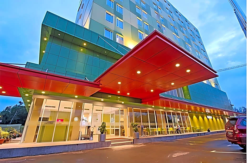 Zest Harbour Bay Batam by Swiss-Belhotel International