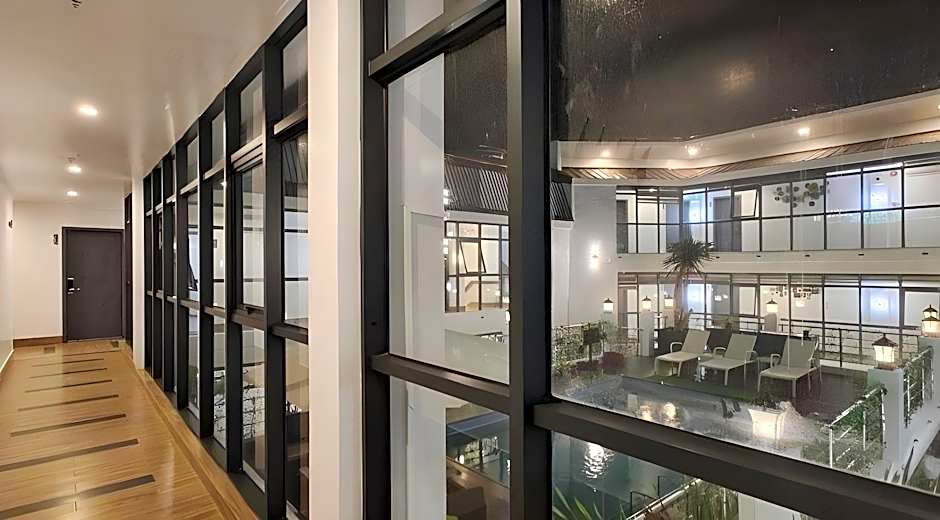 Erus Suites Hotel Boracay