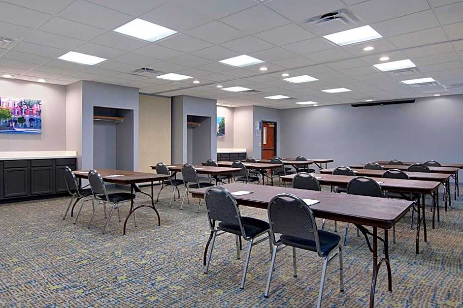 Hampton Inn By Hilton Fayetteville