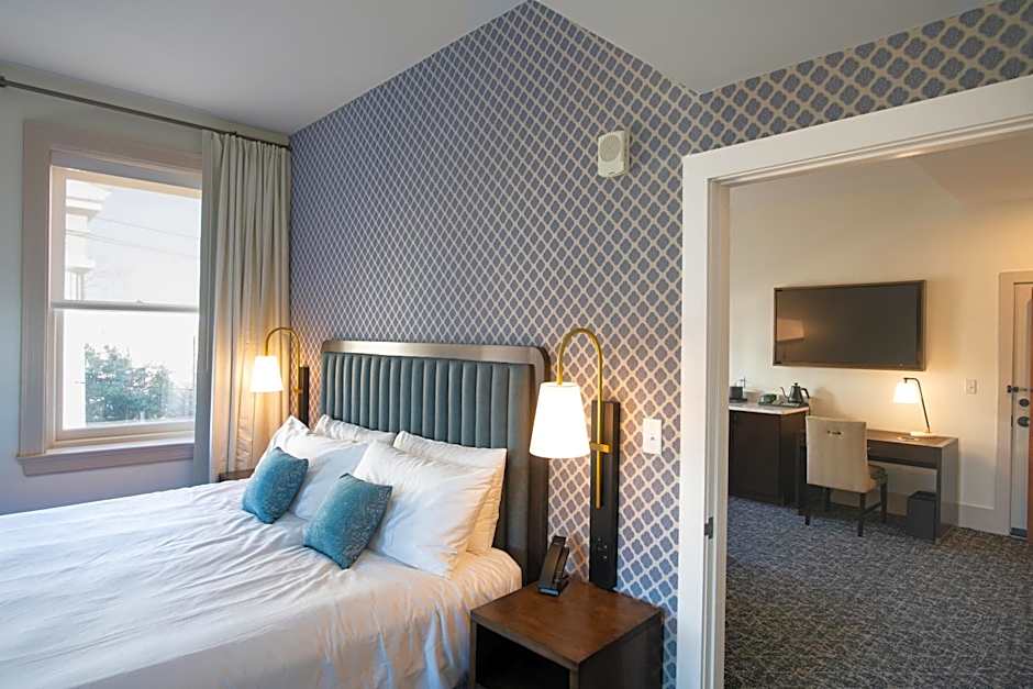Hotel Petersburg, Tapestry Collection By Hilton