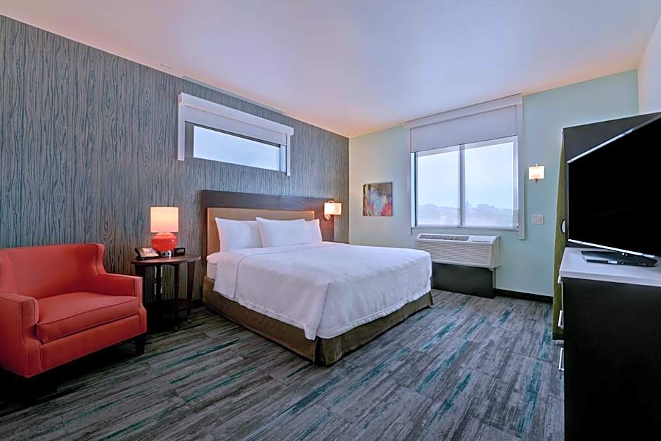 Photo 1 of 7 of 1 King Bed Suite, Accessible, Roll in Shower
