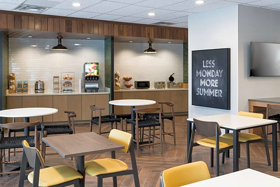 Fairfield Inn & Suites by Marriott Savannah I-95 North