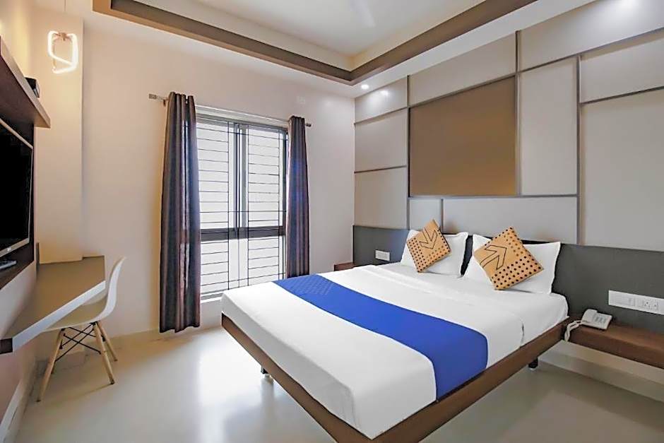 Royal Regency Lodge