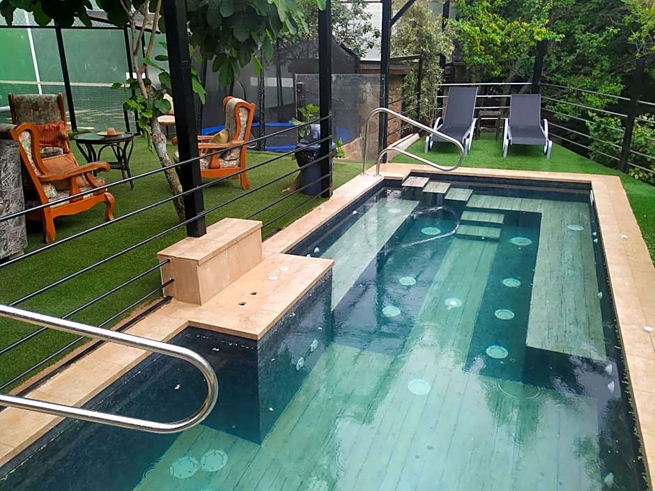 Posada Rural SPA Granja LA TEJERA de Lozoya