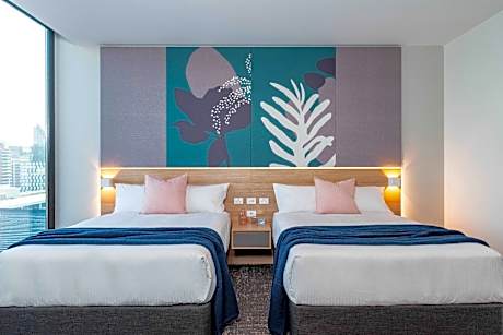 2 Double Beds Standard Low Floor