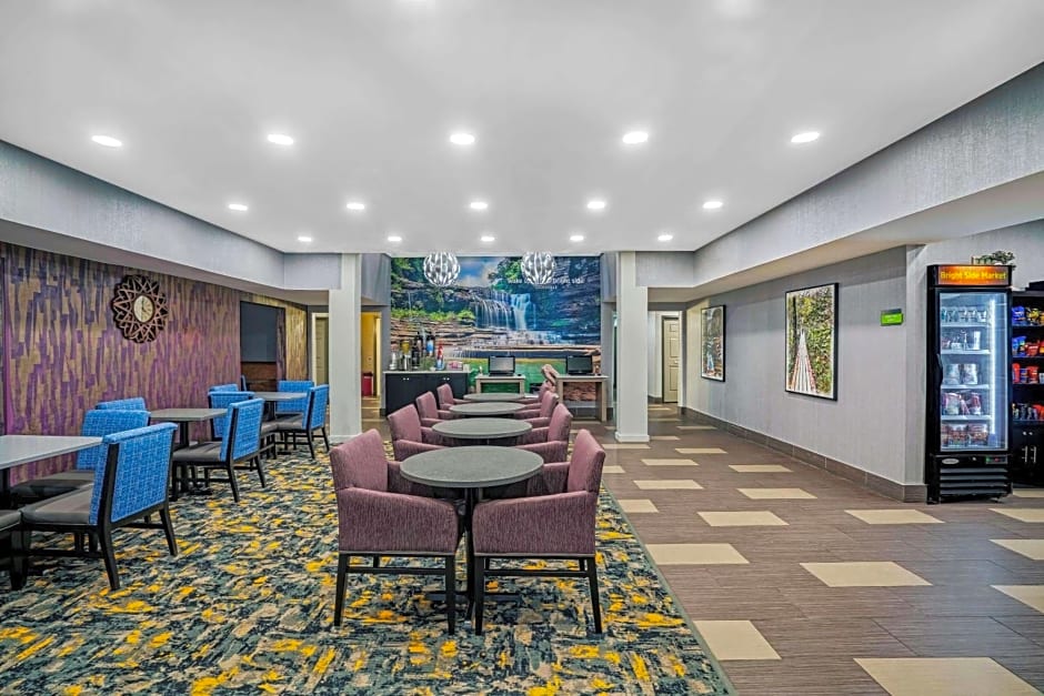 La Quinta Inn & Suites by Wyndham Cookeville