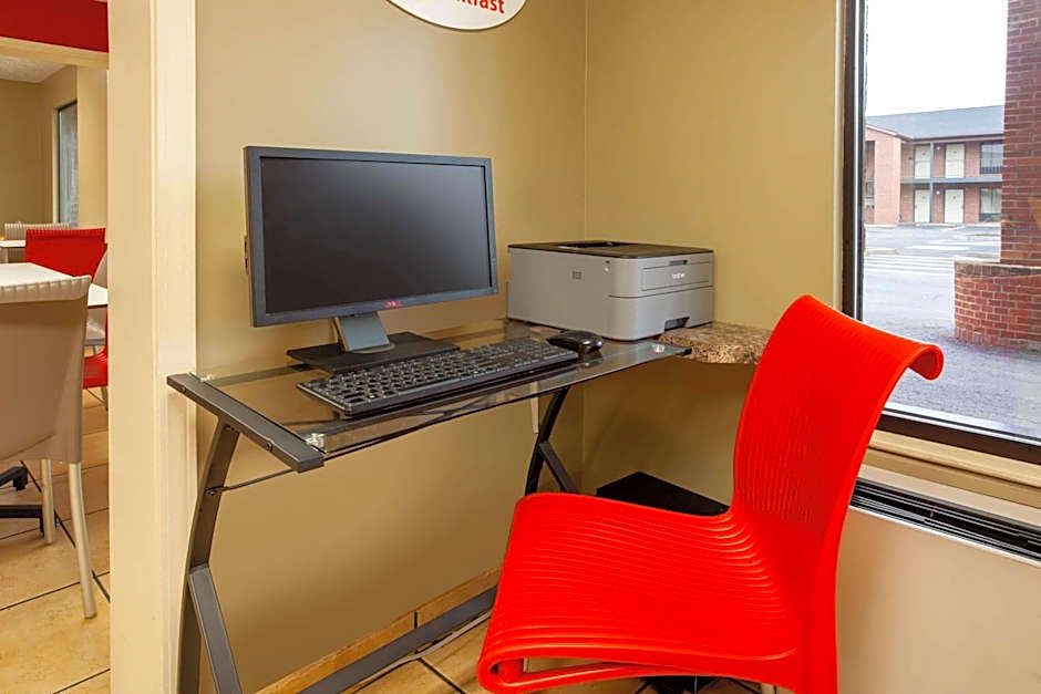 Super 8 by Wyndham Sandusky