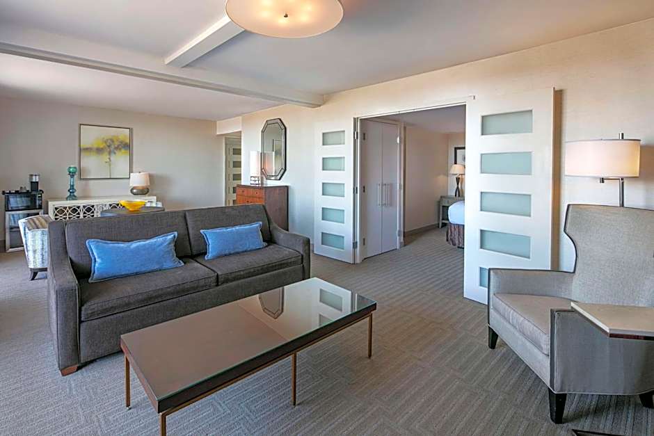 Sonesta Charlotte Lower South End