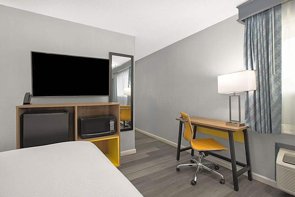 Days Inn By Wyndham Gatesville