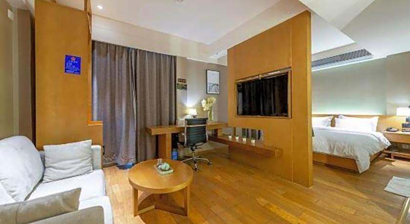 V8 Ziyuangang Hotel