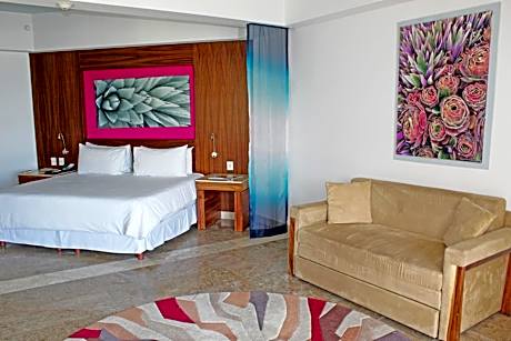 Altitude Governor Suite Ocean View