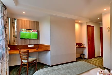 Double Room with Shower - Non-Smoking