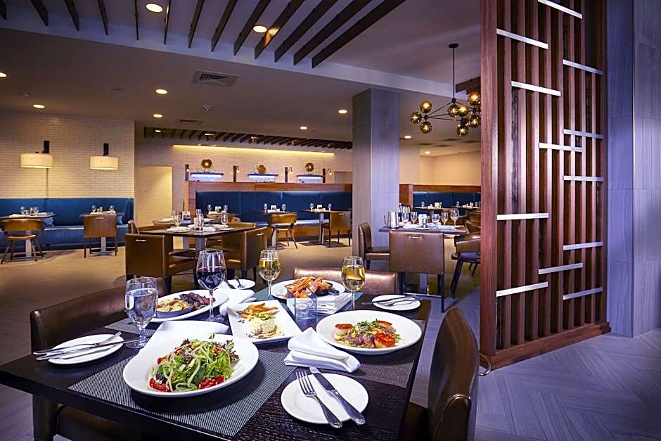 The Madison Concourse Hotel