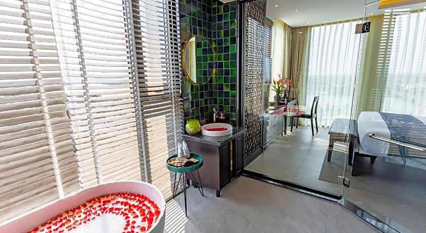 White Lotus Hue Hotel