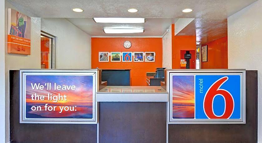 Motel 6 Dania Beach, FL