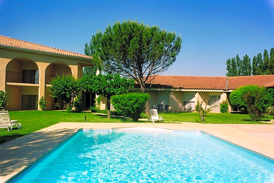 Golden Tulip Avignon Le Paradou
