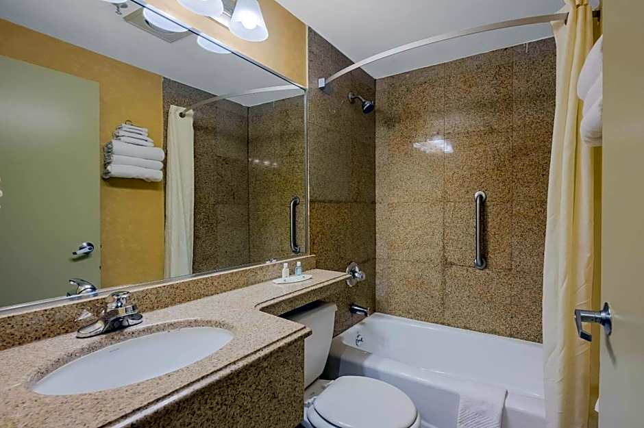 Quality Inn JFK Airport Rockaway Blvd