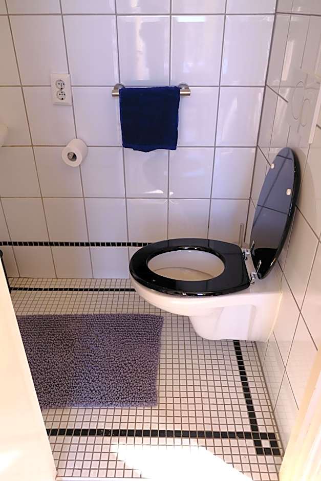 Eelhouse private studio