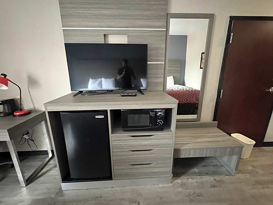 Econo Lodge Inn & Suites North Little Rock