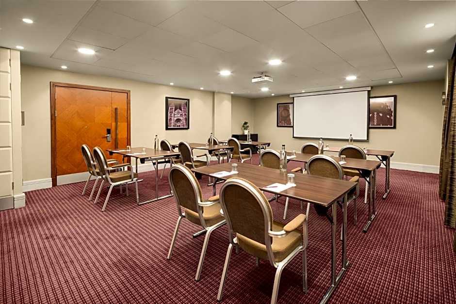 Crowne Plaza London Ealing By IHG