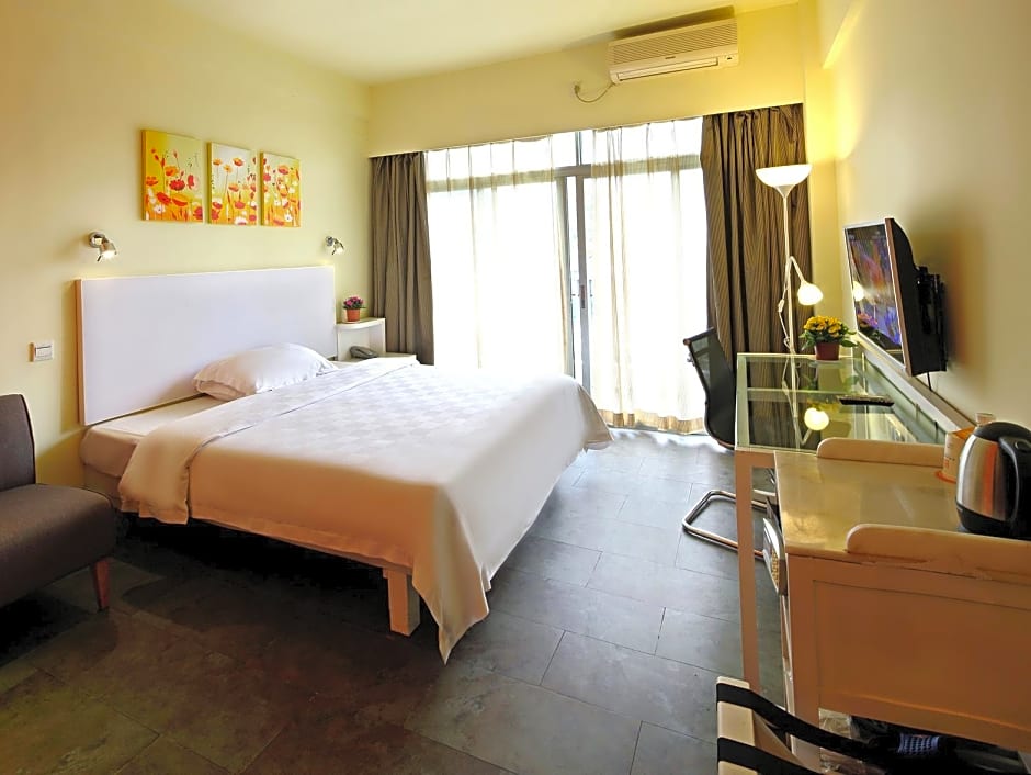 Yanjiang East Garden Inn