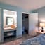 Relaxing Spacious Coastal 3bd Gulfport Paradise