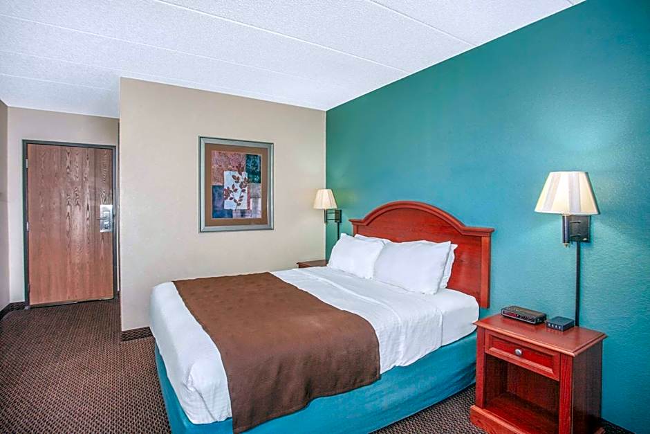 AmericInn by Wyndham St. Peter